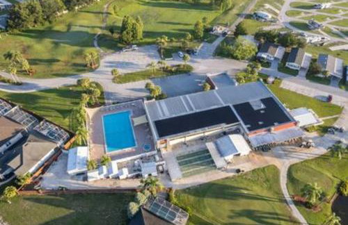 Newly Renovated Close to Disney w Private Pool - Foto 26