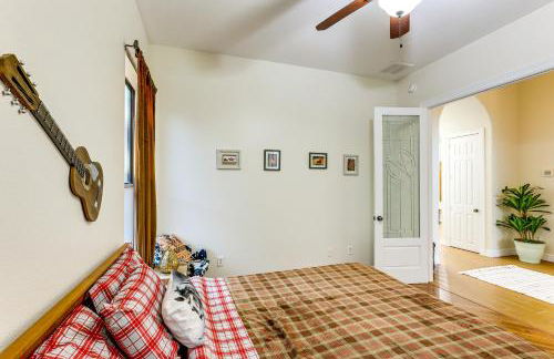 3 Mi to Lake! Belton Getaway with Outdoor Kitchen - Foto 18