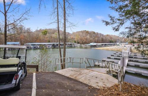 Beautiful Home with Lake and Marina Access, Firepit, Golf Cart Included - Foto 4