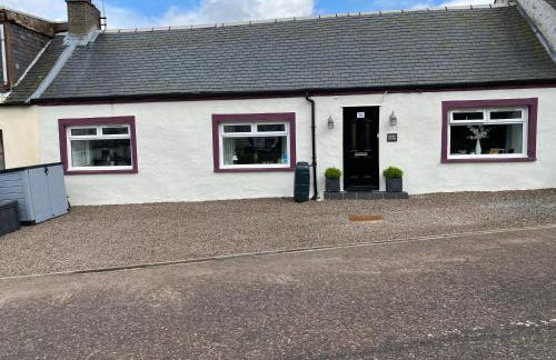 Minton cottage - Photo 1