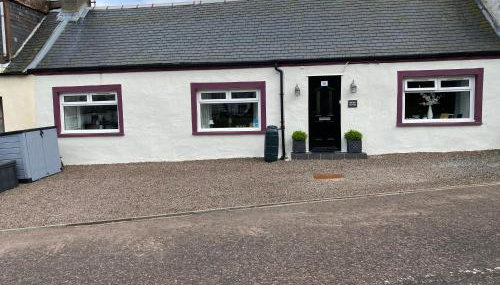 Minton cottage - Photo 1