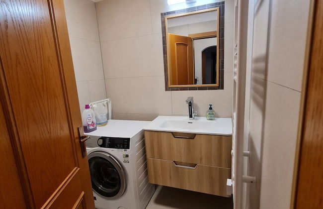 Cozy Apartment With Mountain View - Photo 10