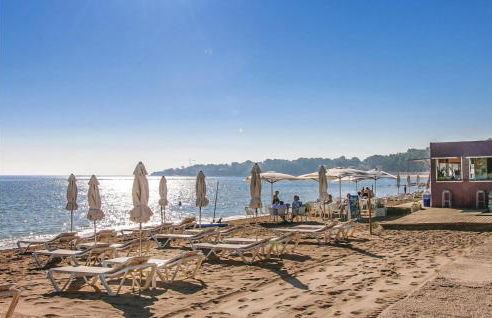 Awesome Home In El Rafol D'almunia - Foto 26