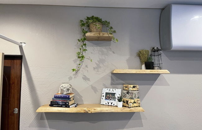 Cozy 1Br Apts with Yard and Parking - Photo 9