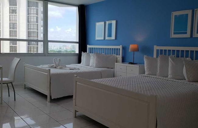 Castle Beach Club Apartments - Photo 31