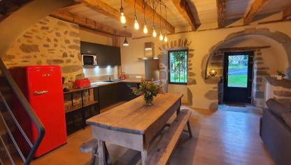 Maison typique des monts du Cantal - Photo 4