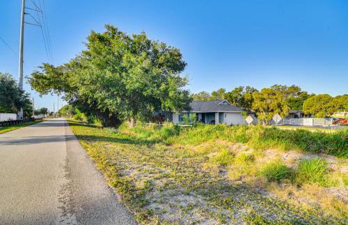 Lovely St Petersburg Home with Backyard Oasis - Foto 32