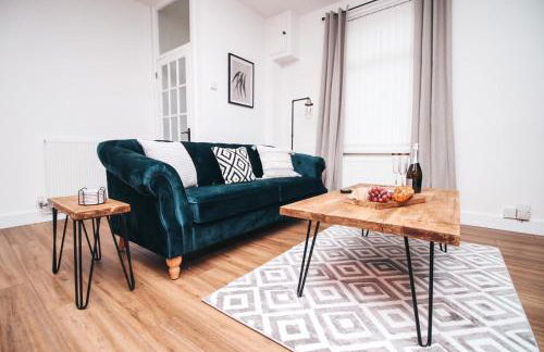 Commercial House, By Solace Stays - Foto 30