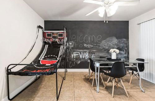 Fort WB Haven with BBQ 15 Mins to Beach - Foto 18