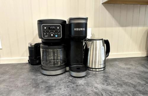 Freshly Renovated Family Home with Game Room, AC, King Bed, Luxury Bathroom - Foto 23