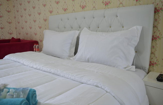 Roomku at Bassura City Apartment - Foto 10