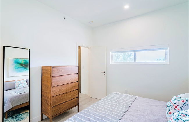 Cayman Luxury Rentals at The Grove - Photo 32