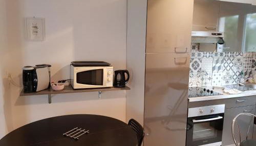 Meung sur Loire sur la route des Châteaux - Photo 2, minibar