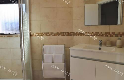 Villa Lilac - walking distance to beach - Foto 26