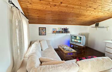 Boomers Attic Athens - Foto 2