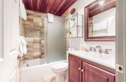 Escape to The Summit - Pool & HT Next Door - Foto 28