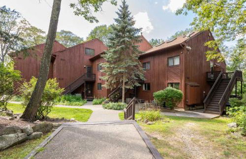 Cozy Loft Near Lake Trails and Mountain Views - Foto 3