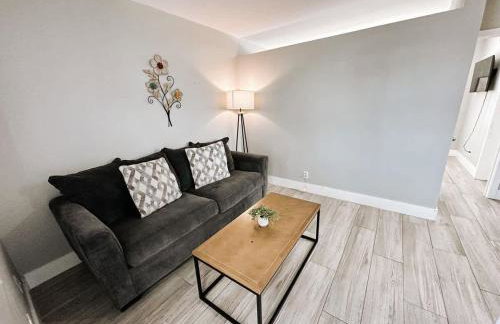 Rustic Retreats Cozy 1BR for 4 guests minutes from Las Olas - Foto 10