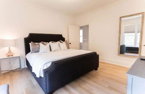 Minutes to Downtown Huge Outdoor Deck HOT TUB - Foto 49