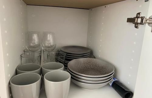 La Manga km 0, pisos estudios - planta baja - 100m de la playa - studio flats - ground floor - 100m from the beach, cada con bicis & tabla SUP, piscina & pádel & tenis & más - each with bikes & SUP board, pool & paddle & tennis & more - Foto 23