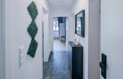 ALFA Stuttgart 3 Zimmer 6 Betten Apartment Wasen MercedesBenz MHP Arena l Bad I Küche l WIFI & SmartTV l 3BR & 6 Beds l Bathroom l Kitchen - Foto 8