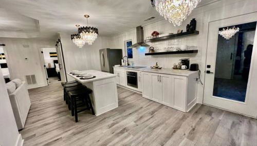 Gorgeous view house - Photo 1