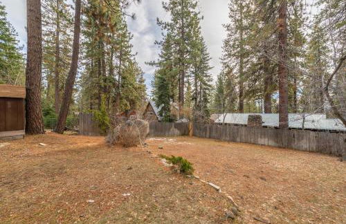 Lakeside Serenity Retreat - Photo 32