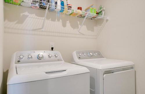 9 Mi to Duke University Spacious Home with Yard! - Foto 26