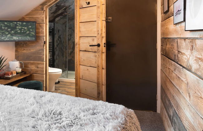 Windermere Central Hotel - Room 4 - Photo 6