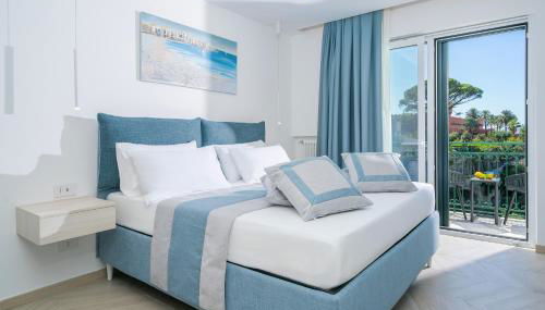 Sea View Deluxe Apartments - Foto 3