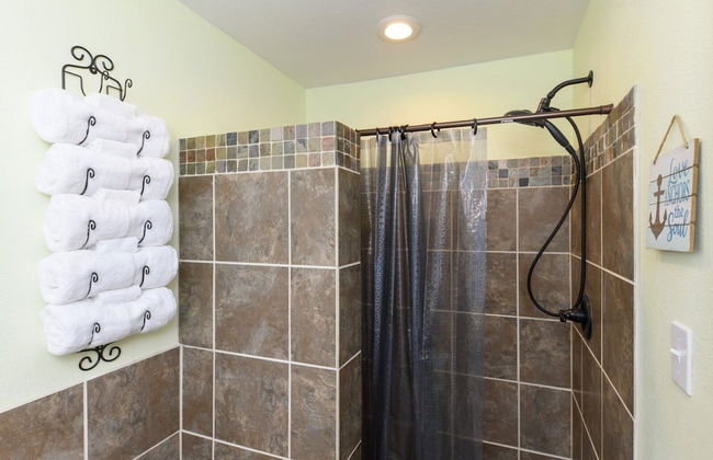 Dolphin Paradise - Photo 17