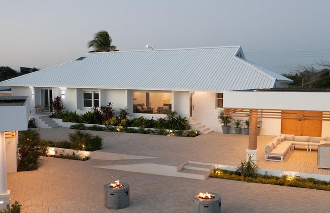 Beachfront Villa w Pool Sleeps 16 Dining Tub - Foto 68