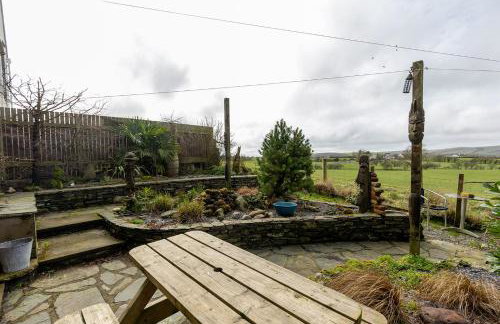 HIGH TREES BYRE - Two bed Cottage with Log Burner & Incredible Views - Foto 8