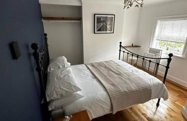 Grammar School Yard Four Bedroom Free Parking - Foto 26