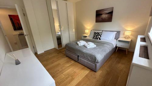 Quiet residential area modern and cozy two bed apartment in Hampstead - Foto 3, wardrobe