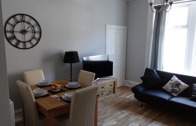 Portum -John St Apartment - Photo 1