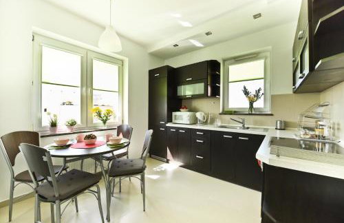 APARTAMENT CENTRUM - 2 z miejscem parkingowym - Photo 11