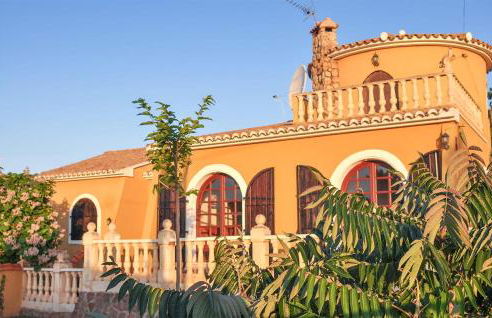 Awesome Home In Oliva With Private Swimming Pool, Can Be Inside Or Outside - Photo 14