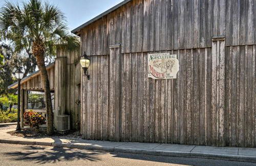 2 Mi to Riverwalk Palmetto Gem with Fire Pit and BBQ - Photo 26