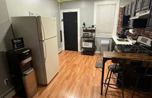 EWRBNB - Rare Find! Huge 3BR Apartment with Open Layout minutes from Newark Airport & NYC - Apartment # 2 - Foto 9