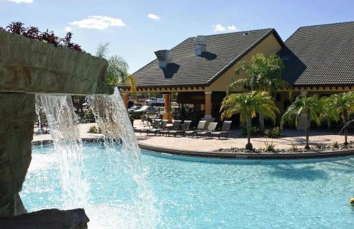 Amazing 5BD and 4BH 6 miles from Disney - Foto 8