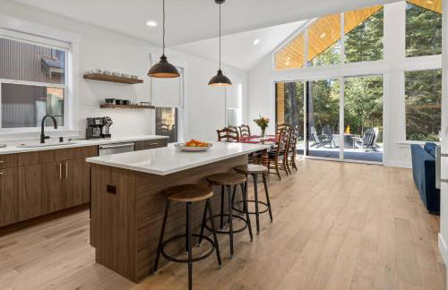 Wildwood Cabin at Suncadia- Hot Tub, Firepit, BBQ, Gourmet Kitchen, Fireplace, Smart TVs, Hi-speed Wi-Fi, Secluded - Foto 15