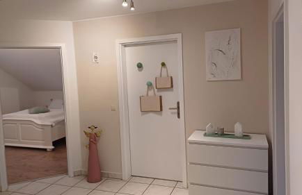 Helle schöne Dachgeschosswohnung mit Balkon - Foto 3