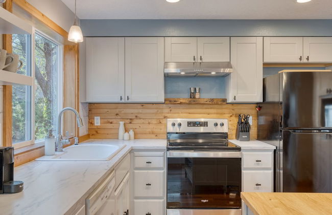 Royal Canoe by Avantstay Walk to the Shore Private Yard - Foto 12