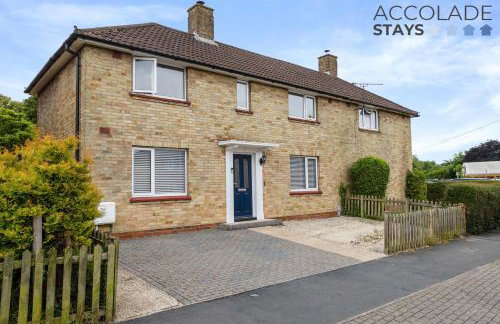 3 bed, 2 Bath, Sleeps 6, with Free Parking & WiFi, ideal for contractors and families - Foto 15