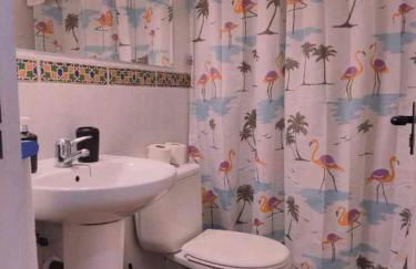 Dos Casas juntas y Patio común a 25 metros de la Playa - Photo 23