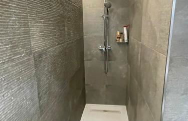 Alicante City Suite 2 - Photo 35