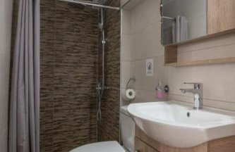 Stergios Suite with Private Jacuzzi - Photo 19