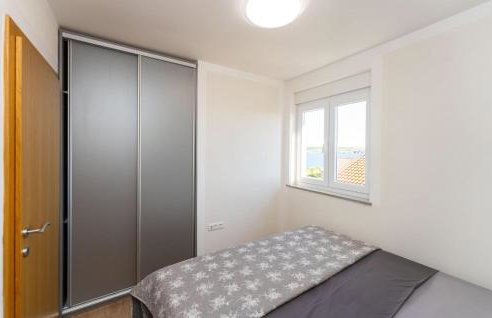 Beautiful Apartment In Rtina With Wifi - Foto 14