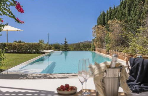 Exclusive Luxury Villa with Stunning Sea Views - Foto 10